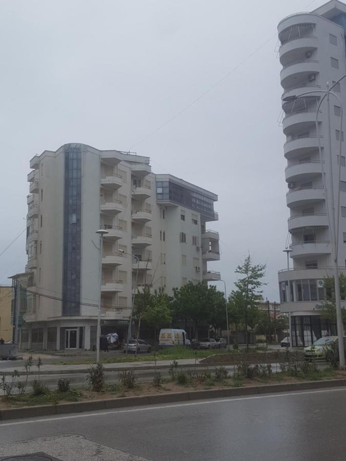 Casa al centro Vlorë Exterior foto